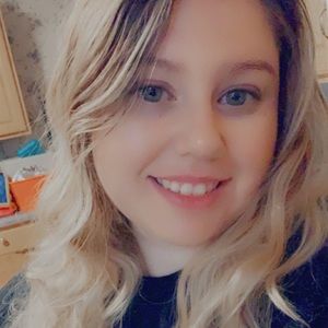 Meet your Posher, Adriana